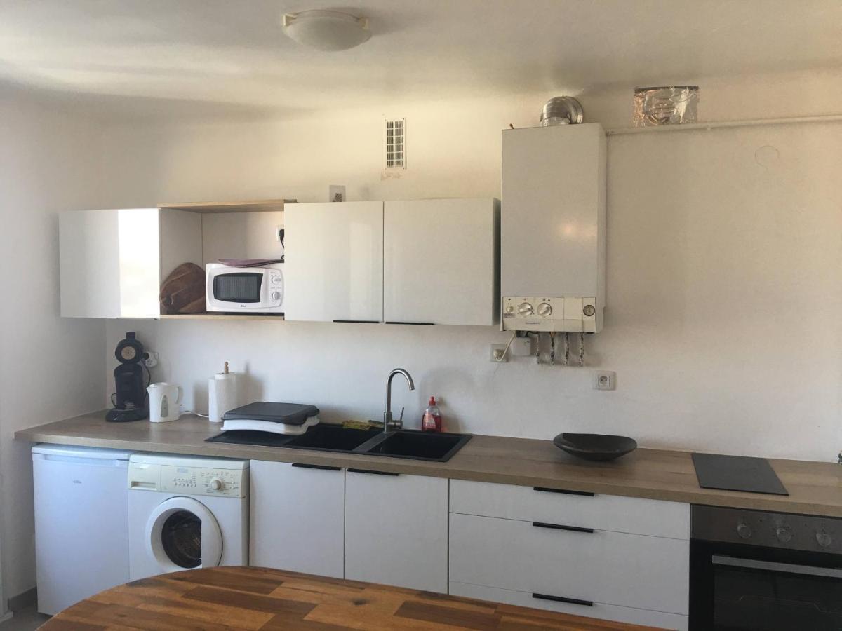Grands Buffets Hebergement Appartement 纳博讷 外观 照片