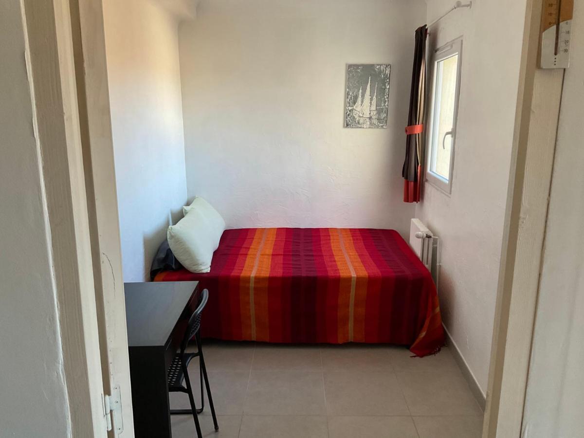 Grands Buffets Hebergement Appartement 纳博讷 外观 照片